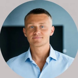 André